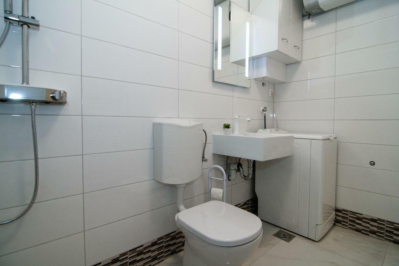 PUY New Renovated Apartment 15 Min From Beach On Foot מראה חיצוני תמונה